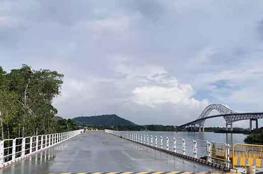 巴拿马四桥钢便桥项目