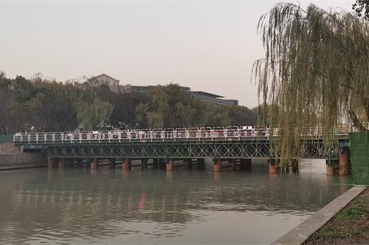Jiaxing Riyue Bridge (Pedestrian Bridge) Spanning Shanghai-Kunming Railway