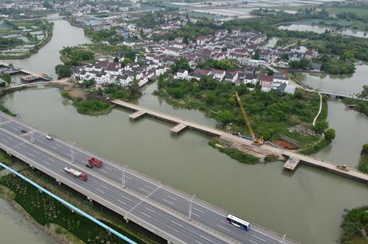 Division II of HSHZQ-2 of Suzhou-Huzhou High Speed Railway