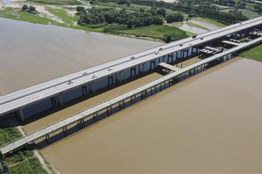 西安至兴平高速公路改扩建工程设计施工总承包XX-01标