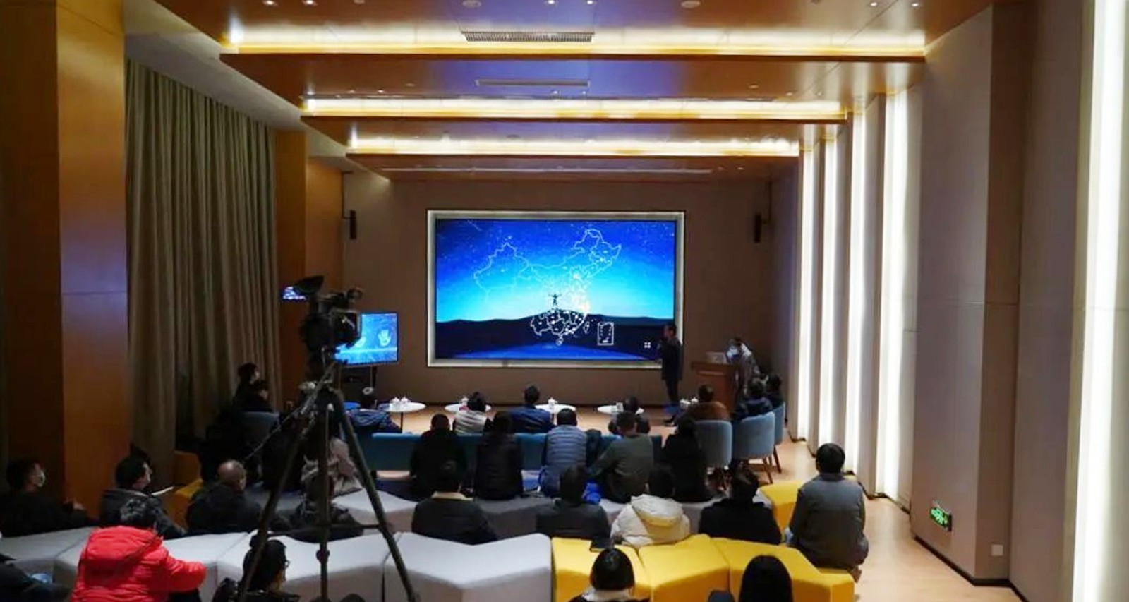 新闻软件发布会配图1600.jpg 新闻软件发布会配图1600.jpg